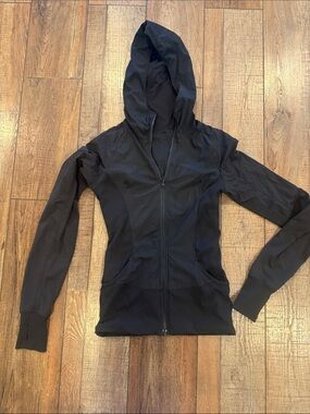 Lululemon Black Slim fit Zip Reversible Hoodie